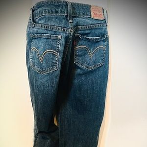 Junior’s Levi’s Straight Cut Jeans